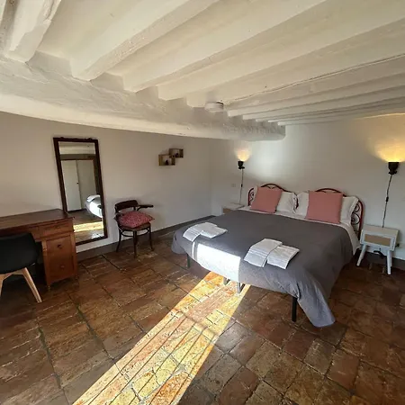 Loft Palazzo De Antaldis דירה אורבינו